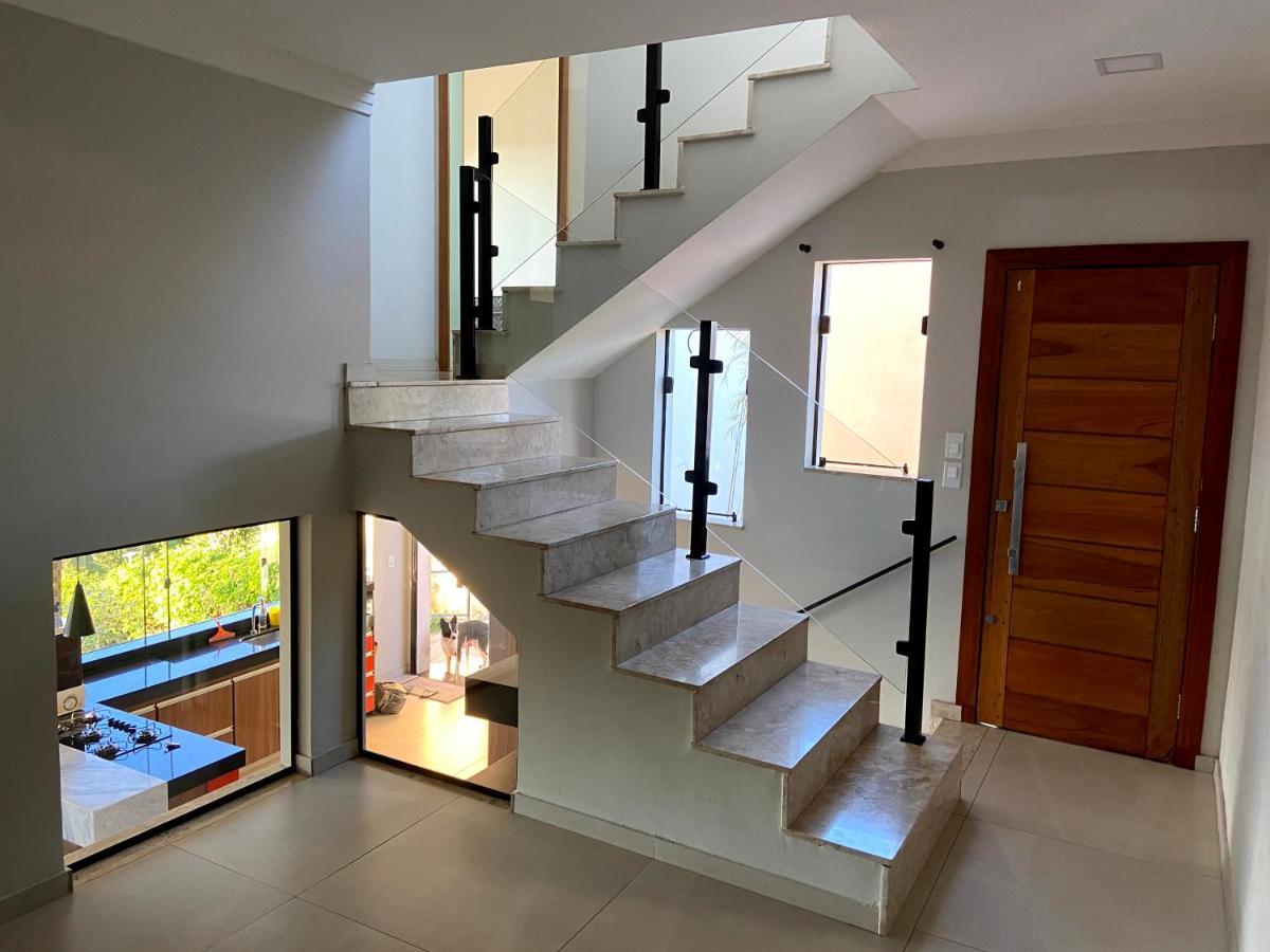 Casa Com Piscina Fundo Pra Represa E Ar Condicionado Casinhabrancadevaranda Ijaci Exteriér fotografie