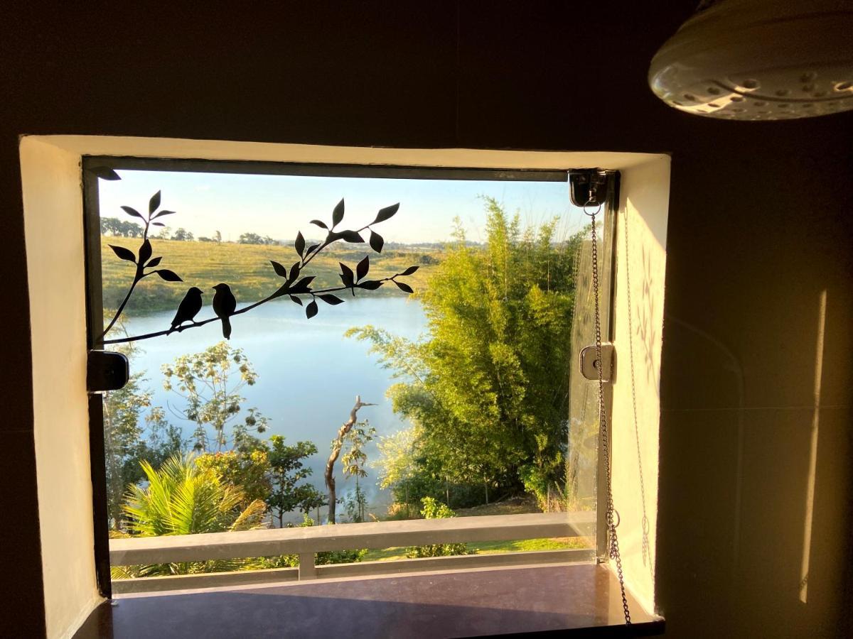 Casa Com Piscina Fundo Pra Represa E Ar Condicionado Casinhabrancadevaranda Ijaci Exteriér fotografie