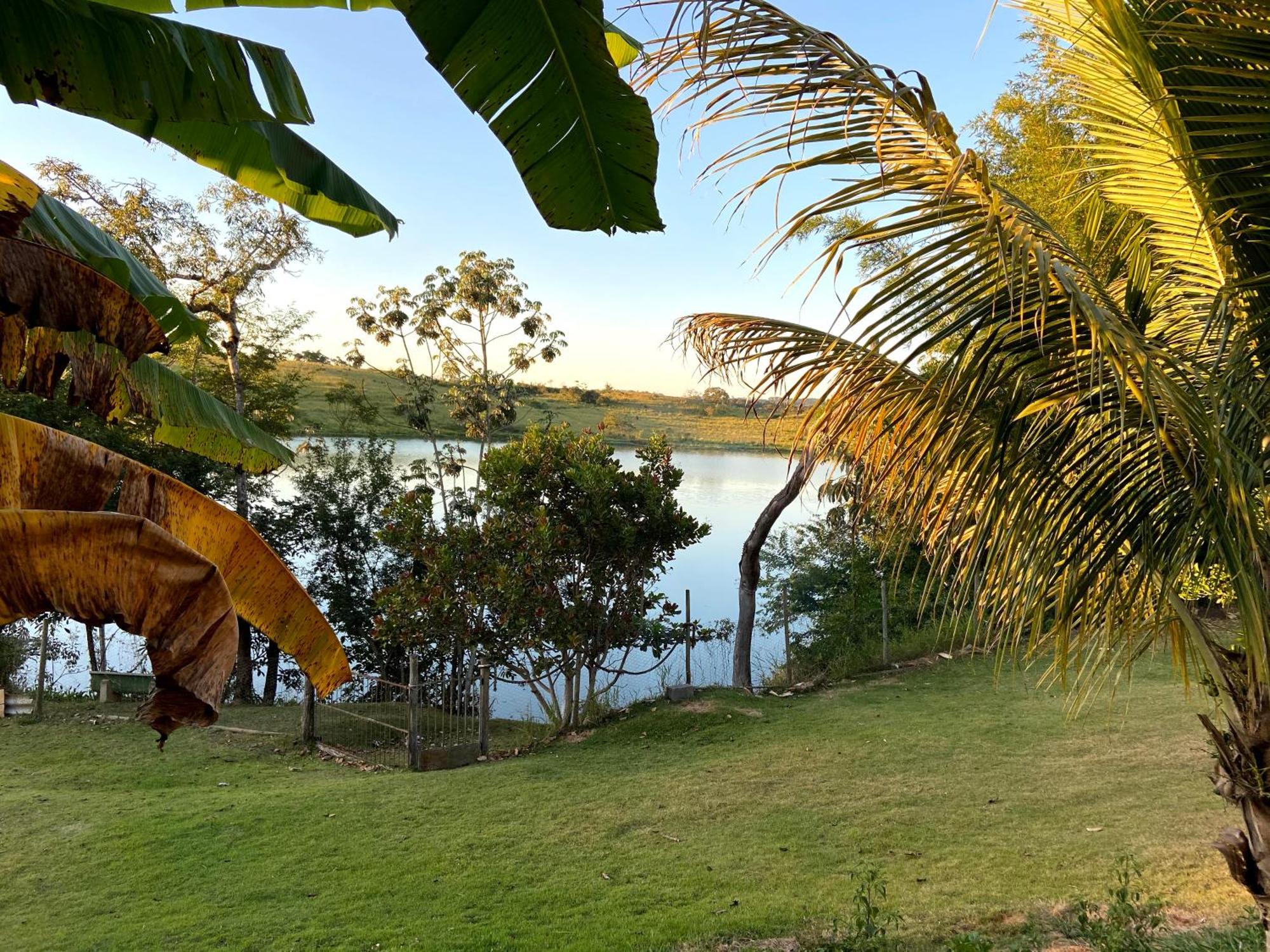 Casa Com Piscina Fundo Pra Represa E Ar Condicionado Casinhabrancadevaranda Ijaci Exteriér fotografie